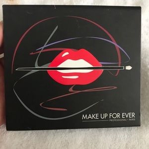 MakeUp ForEver eyeshadow palette